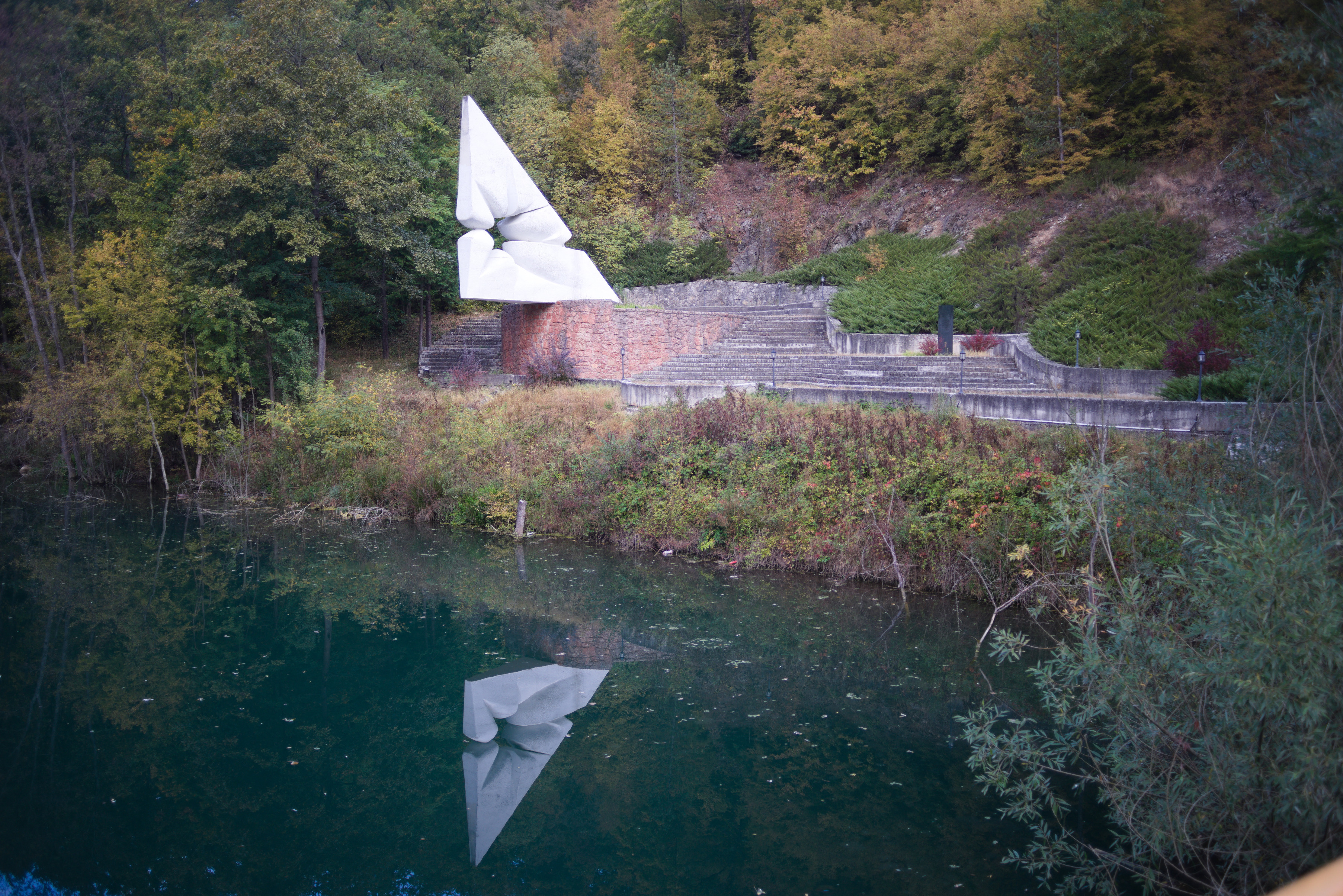 Monument in the form of stone flower